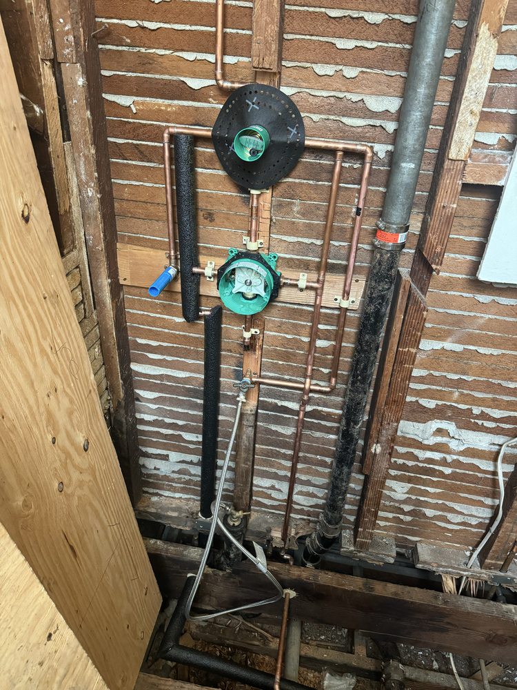 Copper water manifold with pressure-balance valve, residential Chicago install